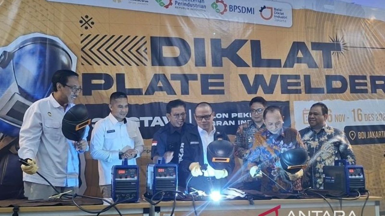 Menteri P2MI Mukhtarudin menegaskan komitmen pemerintah dalam memberikan Perlindungan Pekerja Migran Indonesia secara menyeluruh, mulai dari persiapan hingga kepulangan, termasuk jaminan sosial.