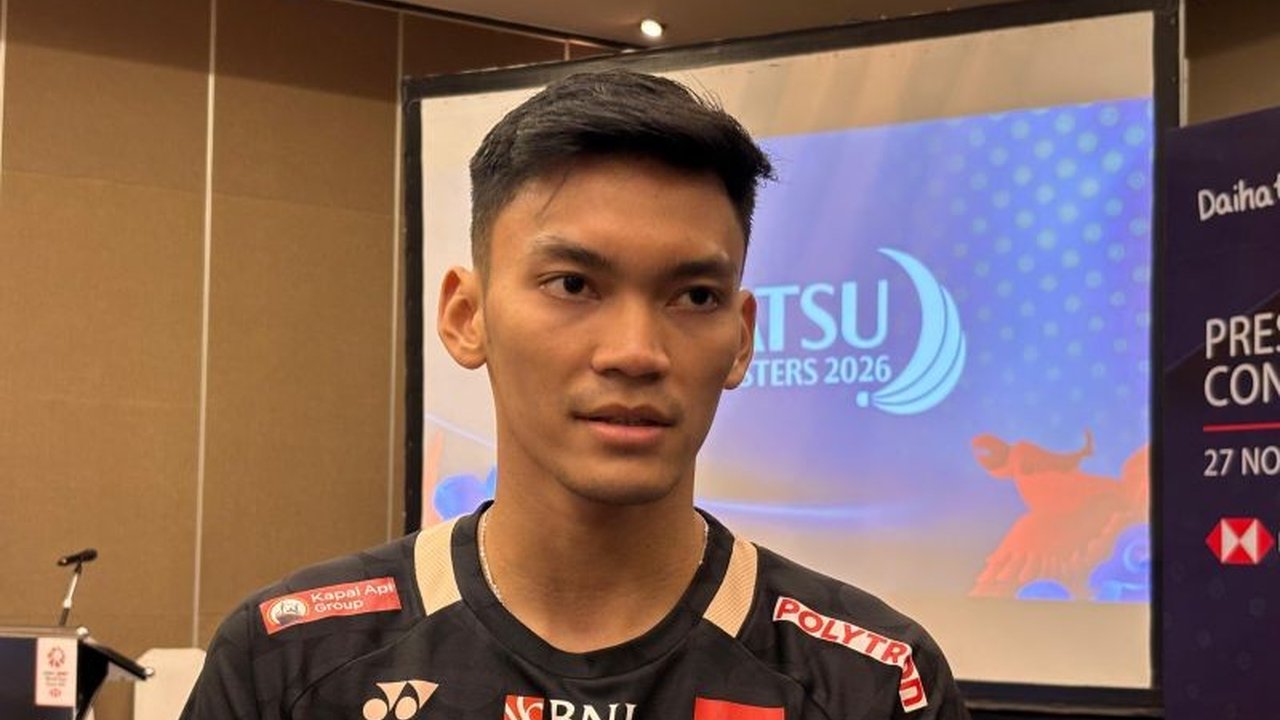 Pebulu tangkis Muhammad Shohibul Fikri targetkan juara Indonesia Masters 2026 di Istora Senayan bersama Fajar Alfian, meski menyadari tantangan berat di depan publik sendiri.