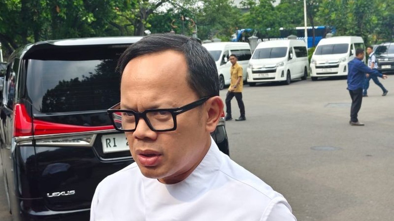 Kemendagri terus mengawal percepatan Realisasi Belanja Daerah hingga akhir 2025. Wakil Menteri Dalam Negeri Bima Arya menyoroti masih rendahnya serapan anggaran, mendorong daerah memaksimalkan penyerapan.
