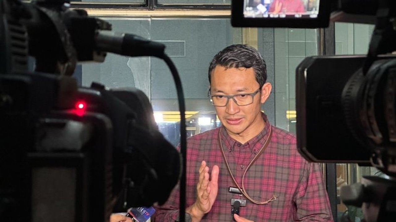 KPK terus usut kasus DJKA Kemenhub klaster Medan dengan memeriksa tiga terpidana di Lapas Sukamiskin, mengungkap pengaturan lelang dan aliran fee proyek kereta api.