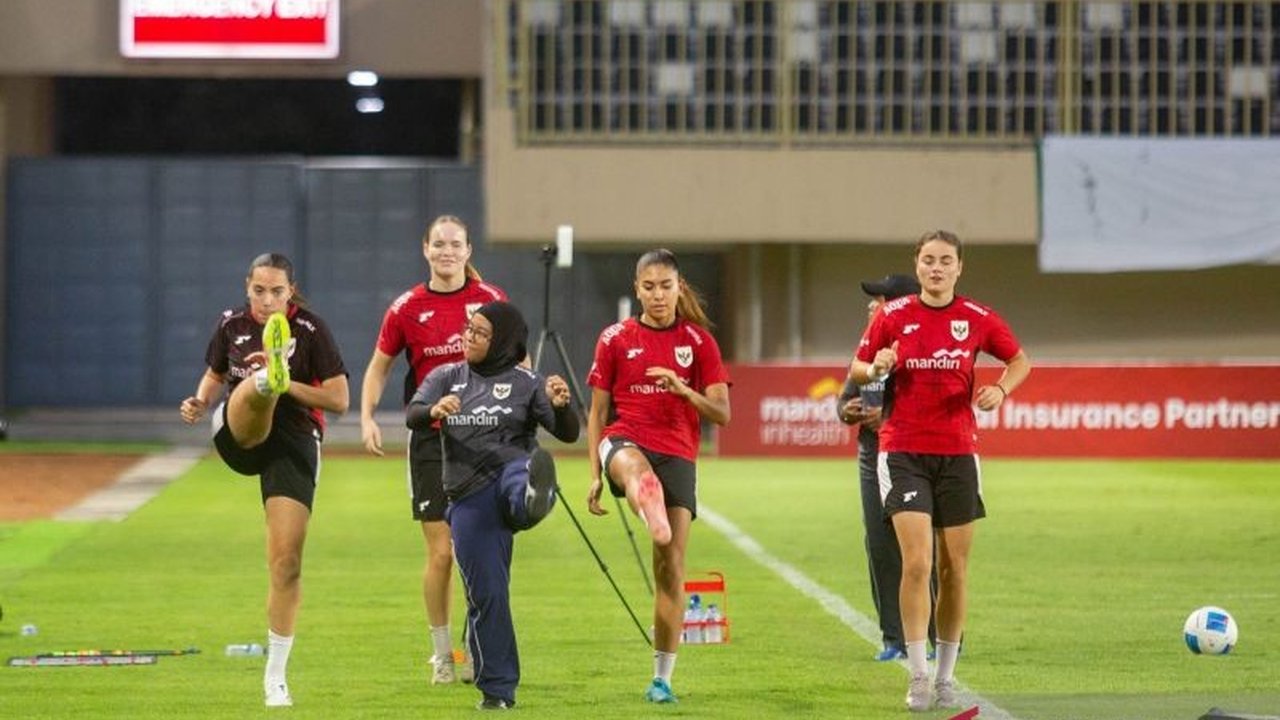 Penyerang Timnas Putri Indonesia, Claudia Scheunemann, menaruh harapan besar untuk meraih hasil maksimal saat menghadapi Taiwan di FIFA Women's Matchday, setelah kekalahan sebelumnya.