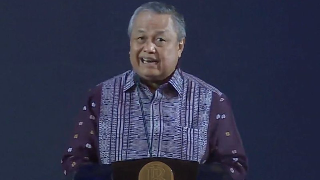 Gubernur BI Perry Warjiyo menegaskan penguatan sinergi antar-pemangku kepentingan vital bagi peningkatan Sinergi Ekonomi Indonesia di 2026-2027, menjanjikan pertumbuhan lebih baik.