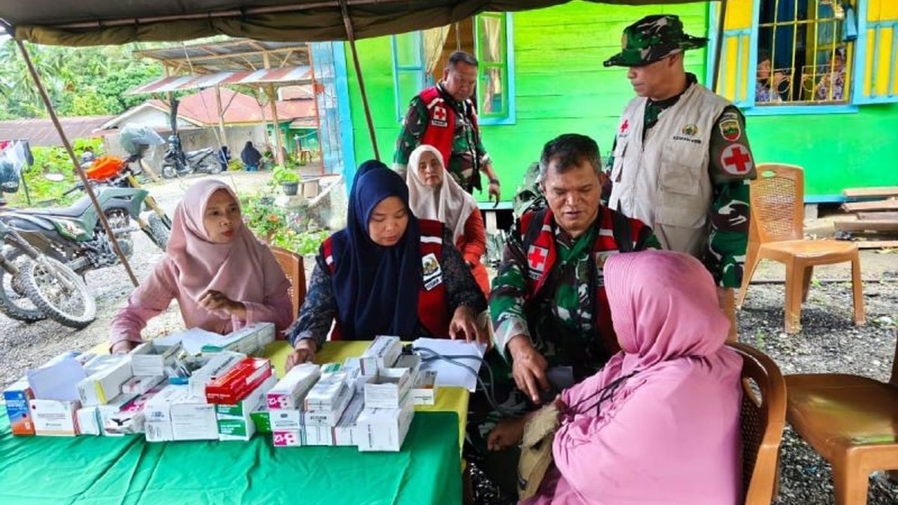 Tim Dukkes Gulben Kodam I/BB memfokuskan pelayanan kesehatan bencana bagi warga terdampak di Tapanuli Selatan dan Tapanuli Tengah, memastikan penanganan cepat dan ketersediaan obat-obatan.