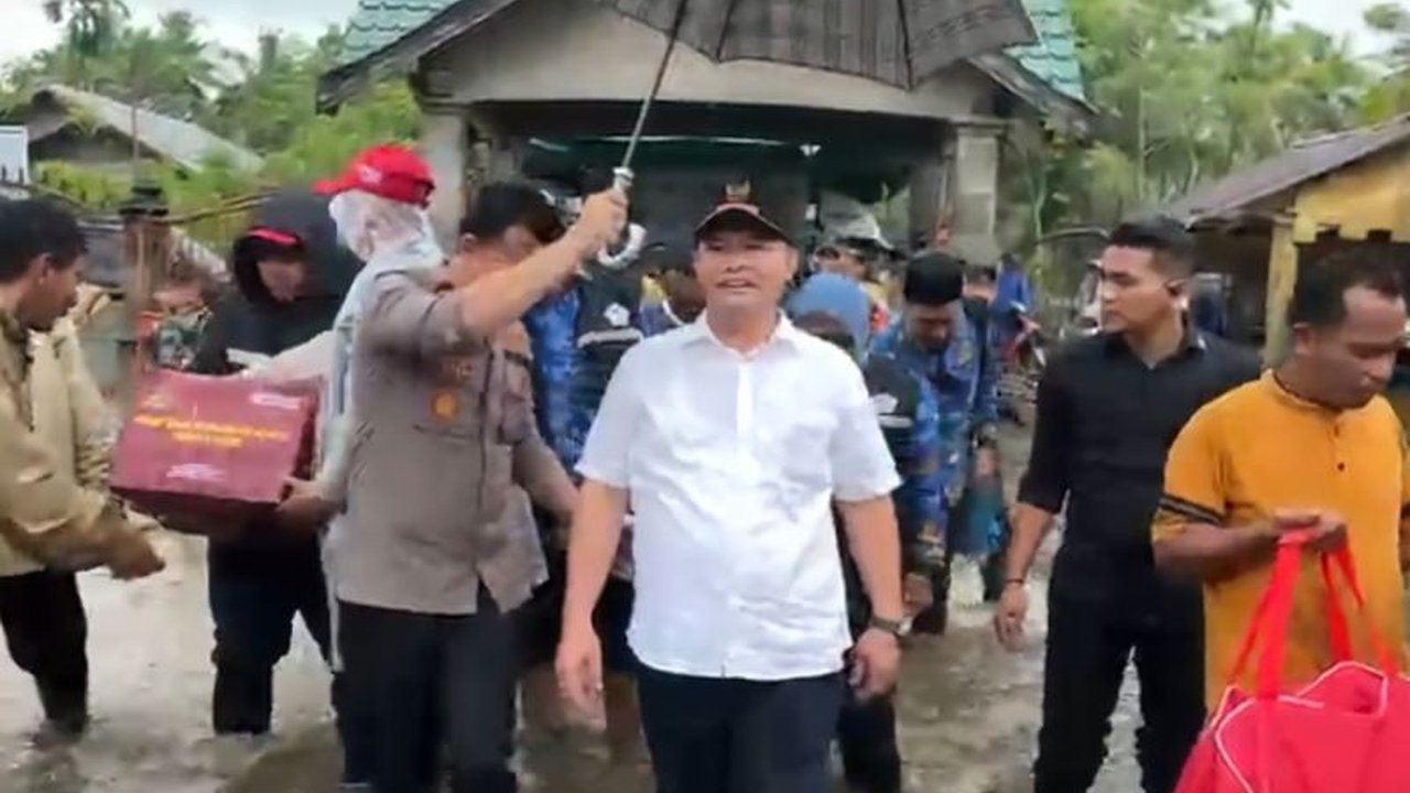 Bupati Aceh Utara mendesak Komdigi segera melakukan Pemulihan Jaringan Aceh Utara yang lumpuh total akibat banjir, menghambat penanganan bencana dan evakuasi.