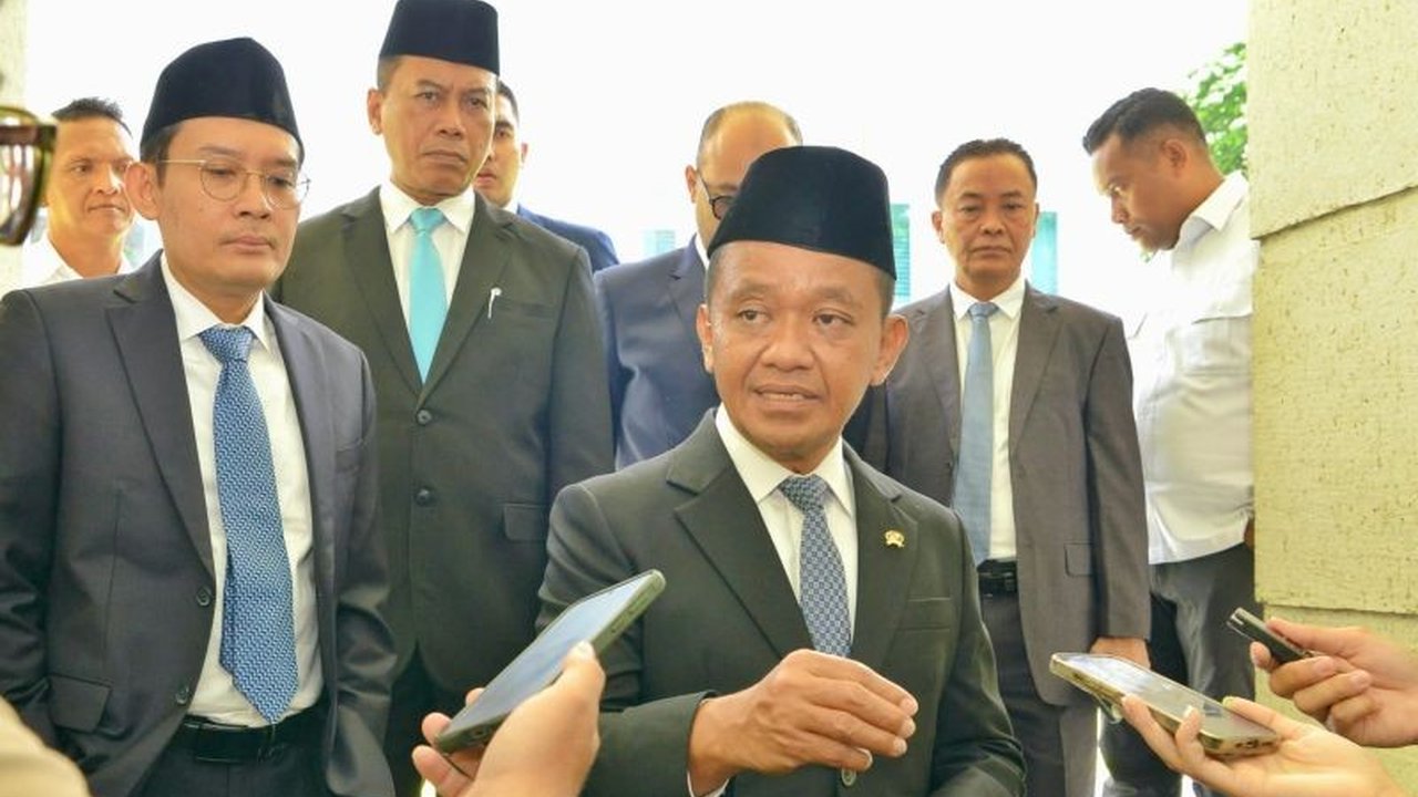 Kementerian ESDM bergerak cepat dalam upaya Pemulihan Listrik BBM Sumatera pasca banjir dan longsor. Langkah ini diambil untuk memastikan kebutuhan energi masyarakat kembali normal.