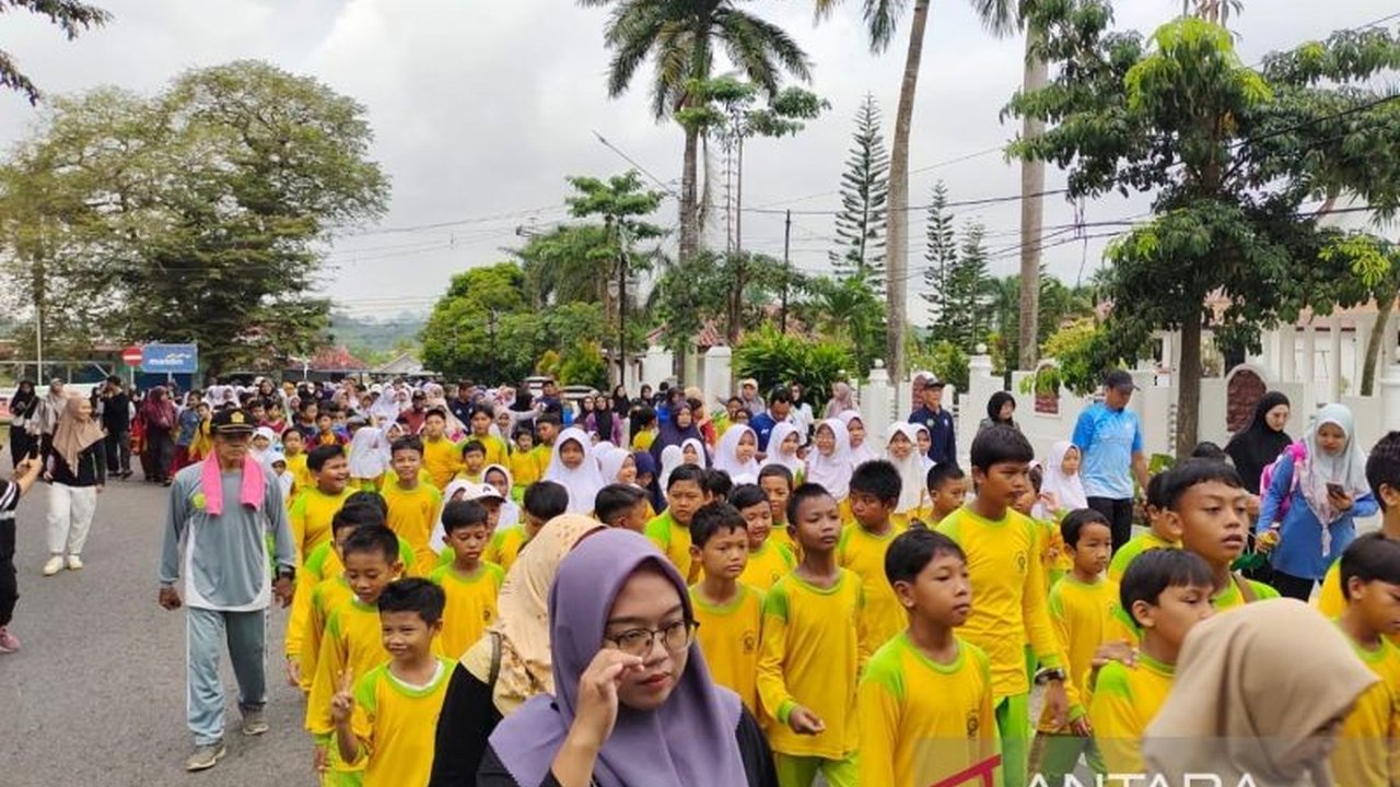 PD Muhammadiyah Bangka Barat menegaskan komitmen kuatnya terhadap gerakan berkemajuan, bertekad membawa manfaat luas bagi umat dan bangsa. Simak bagaimana mereka mewujudkannya!