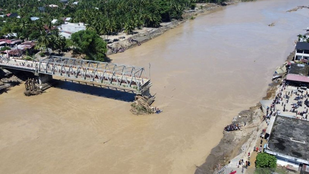 Kementerian Komunikasi dan Digital (Komdigi) berhasil melakukan Pemulihan BTS Terdampak Banjir di Sumatra, mengembalikan akses komunikasi bagi ribuan warga di Aceh, Sumut, dan Sumbar.
