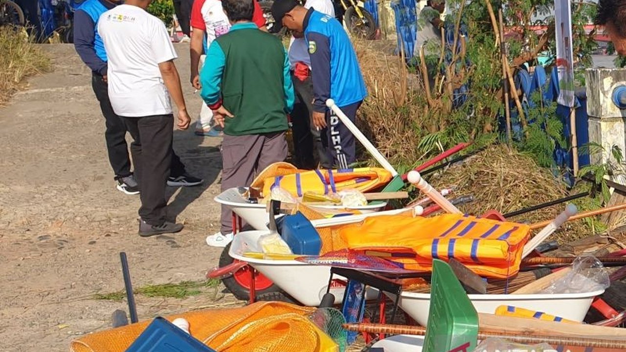 Pemerintah Provinsi Sumatera Selatan (Sumsel) mengintensifkan persiapan menghadapi bencana alam musim hujan 2025 dengan menyiapkan bantuan tanggap darurat dan menyiagakan ratusan sukarelawan Tagana, guna memperkuat kesiapsiagaan bencana Sumsel.