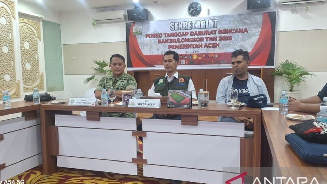 Pemerintah Aceh menegaskan evakuasi korban banjir Aceh akan terus berlanjut hingga seluruh masyarakat di lokasi terisolasi berhasil dievakuasi. Puluhan ribu KK terdampak dan puluhan jiwa meninggal dunia.