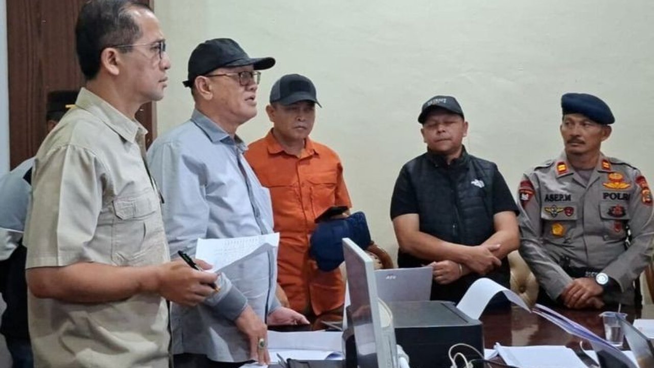Kementerian Transmigrasi (Kementrans) bergerak cepat menyalurkan Bantuan Banjir Aceh Kementrans ke lima kawasan transmigrasi terdampak. Bagaimana strategi adaptif Kementrans menghadapi akses sulit dan memastikan bantuan sampai ke tangan korban?