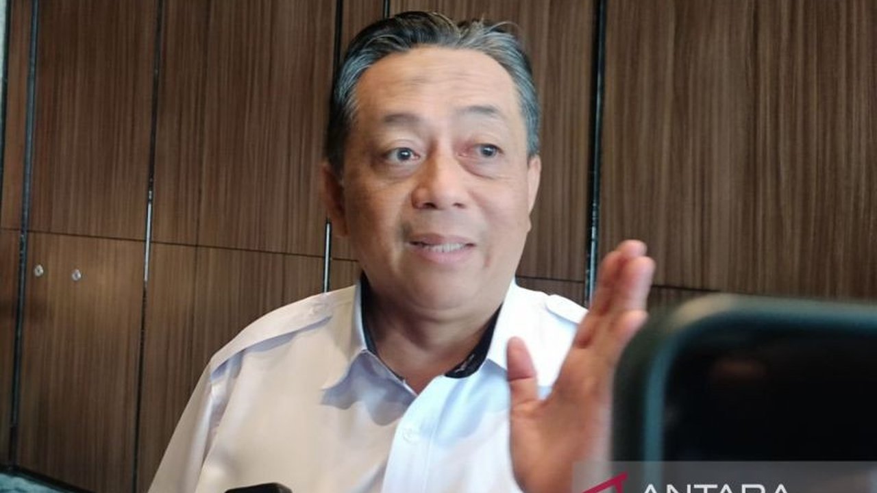 Dinas Tenaga Kerja dan Transmigrasi Kaltim sedang menyiapkan dua strategi krusial untuk mengantisipasi Transisi Pekerja Hijau, memastikan stabilitas ekonomi dan ketenagakerjaan di tengah pergeseran tren energi global.