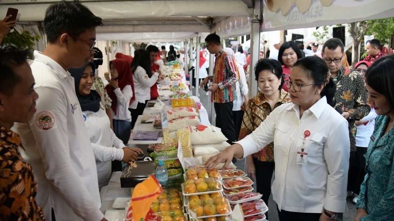 Pemerintah Kota Semarang menyambut baik rencana kemudahan KUR UMKM hingga Rp100 juta tanpa agunan, menunggu regulasi resmi untuk menyalurkan bantuan penting ini bagi pelaku usaha.