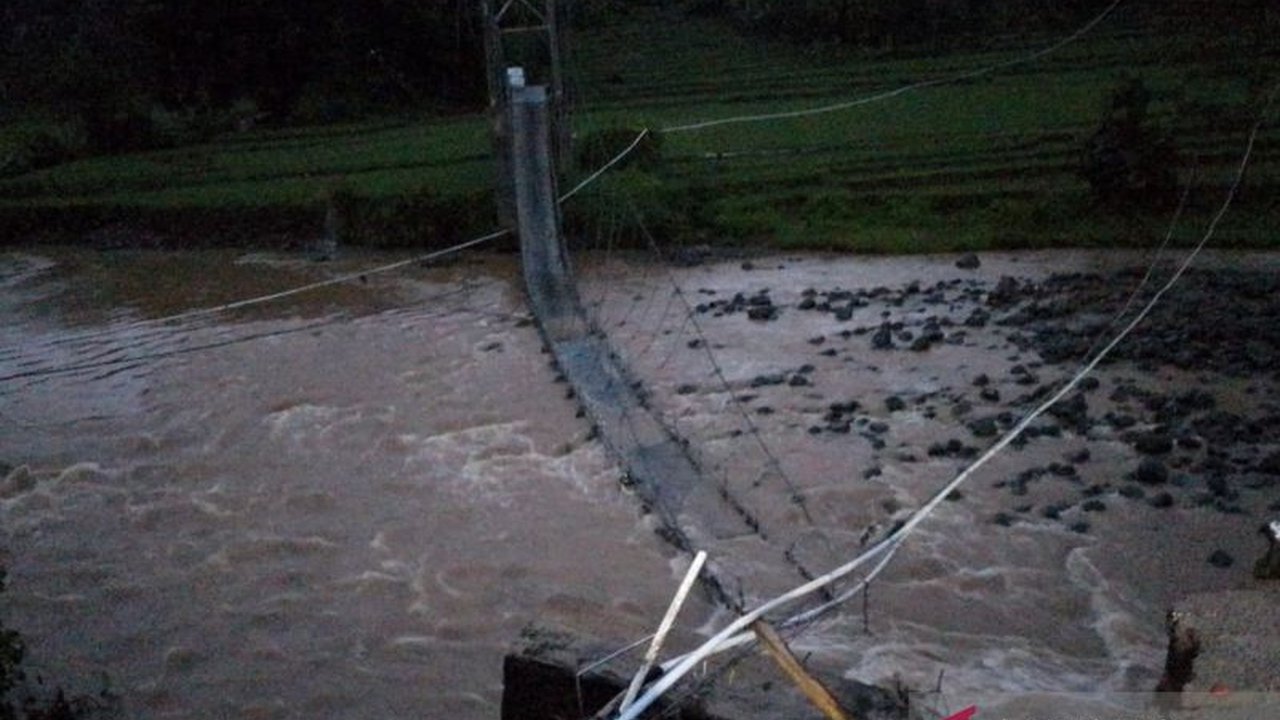 Pemerintah Kabupaten Garut gencar melakukan inventarisasi jembatan rawayan di seluruh wilayah. Langkah ini untuk mendeteksi kelayakan dan mencegah gangguan mobilisasi masyarakat.