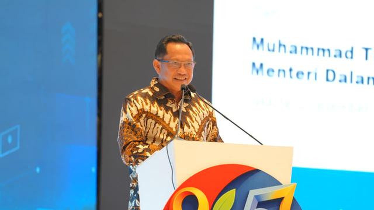 Mendagri Tito Karnavian minta Pemda gandeng Kamar Dagang dan Industri (Kadin) Indonesia dalam membangun ekosistem usaha did aerah. (Foto: Humas Kemendagri)
