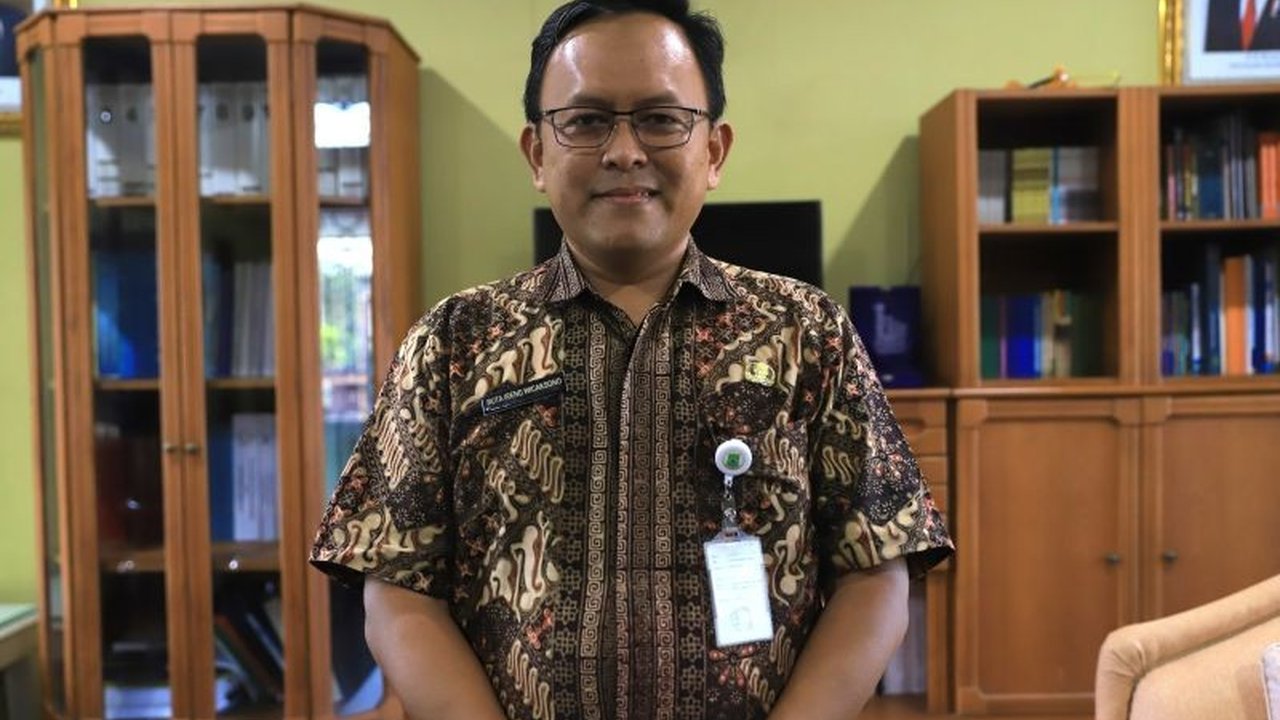 Jelang akhir tahun 2025, komoditas makanan menjadi pemicu utama Inflasi Kota Tangerang, mencapai 1,12% (yoy). Pemerintah kota siapkan strategi stabilisasi harga.