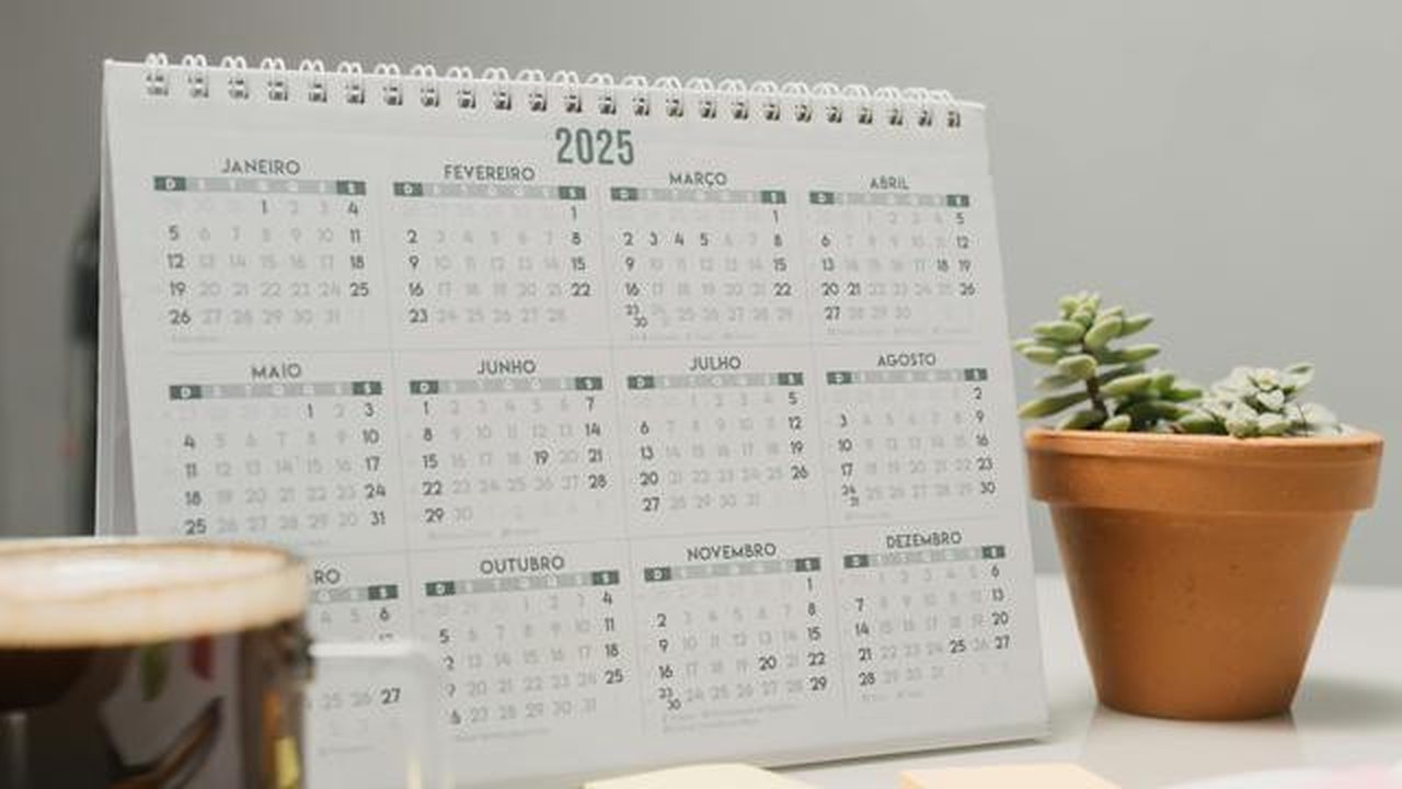 Ilustrasi Kalender 2025. (Dok: pexels/Matheus Bertelli)