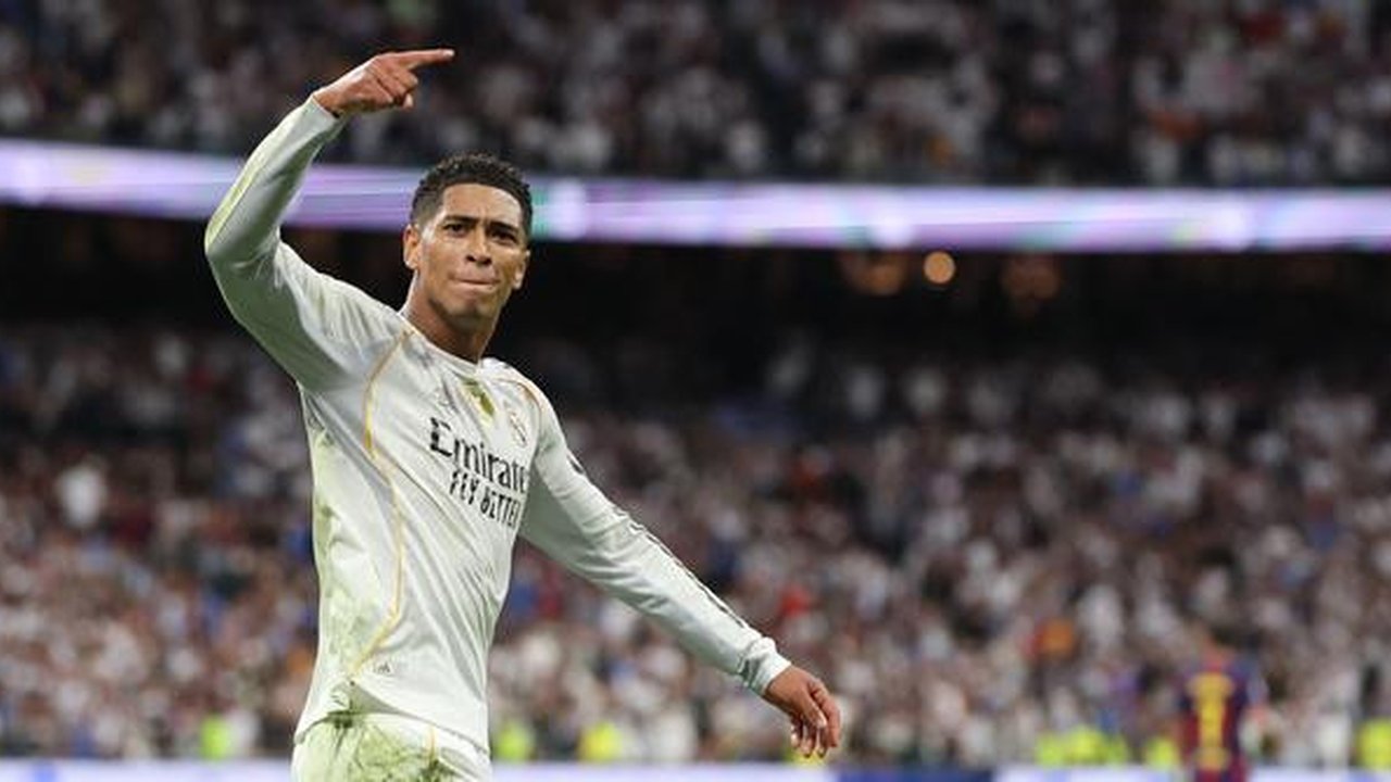 Selebrasi Jude Bellingham saat Real Madrid menang 2-1 atas Barcelona di LaLiga 2025/2026 (AFP)