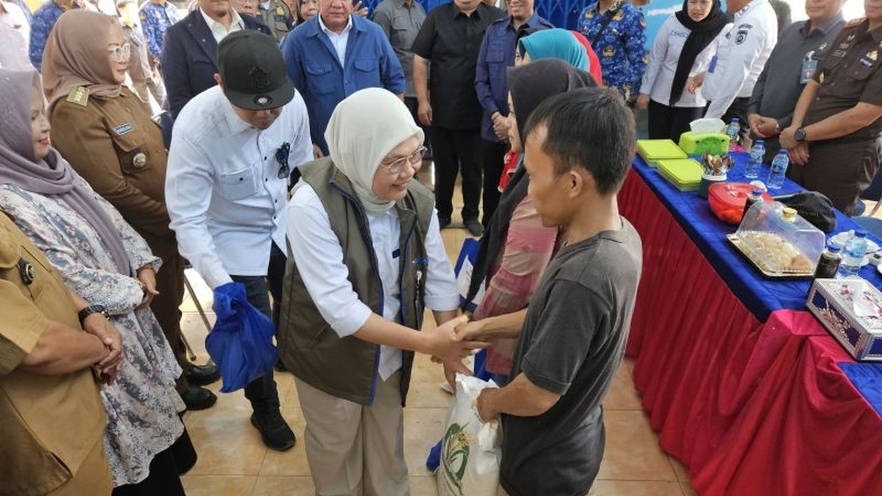 Sebanyak 86.659 warga di OKU Raya merasakan dampak positif dari penyaluran Bantuan Pangan OKU Raya berupa beras dan minyak goreng, membantu meringankan beban ekonomi mereka.