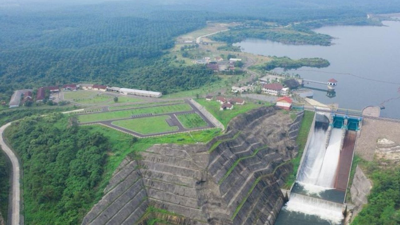 Balai Besar Wilayah Sungai Cidanau Ciujung Cidurian (BBWS C3) mencatat capaian signifikan dalam memperkuat **ketahanan pangan dan air Banten** sepanjang 2025, menegaskan komitmen pada pelayanan dasar masyarakat.