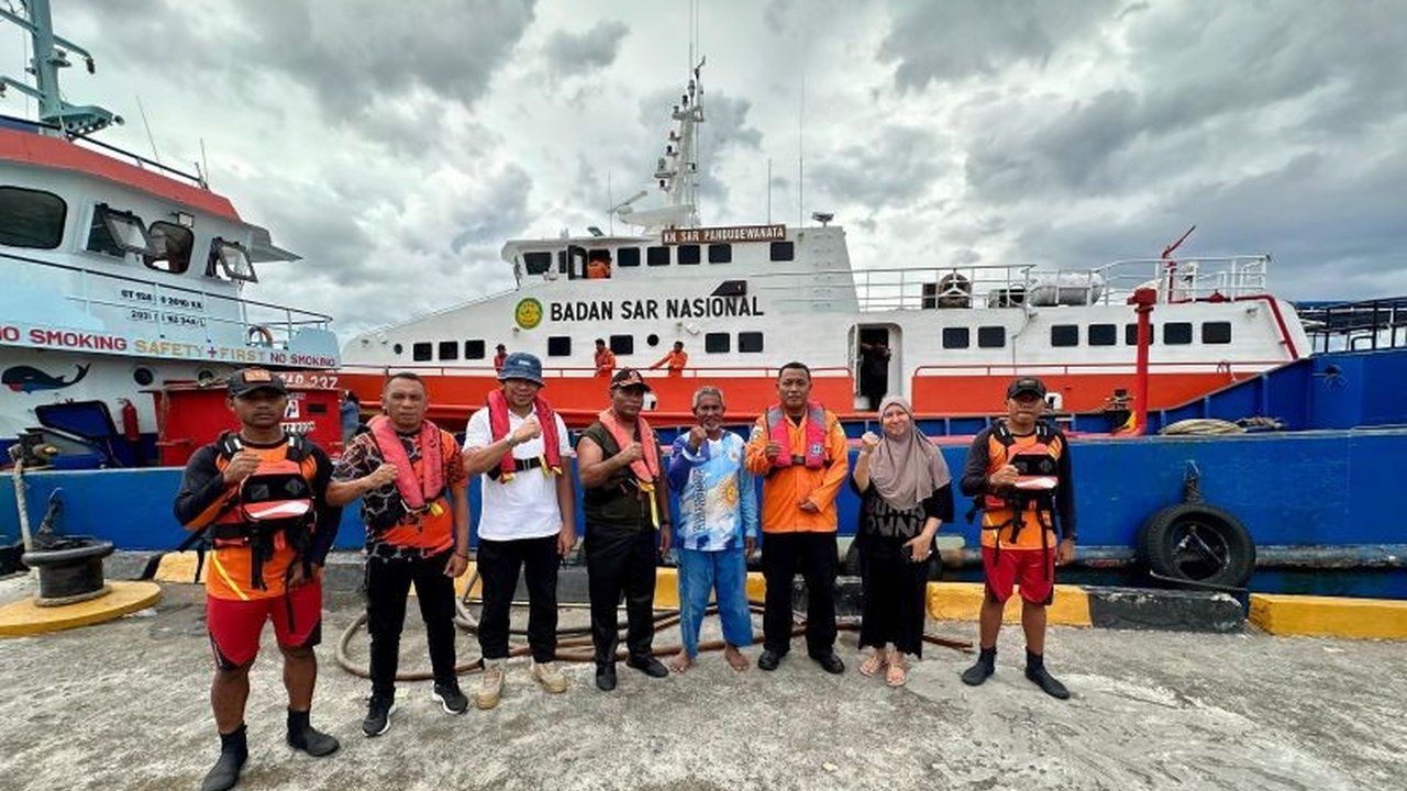 Tim SAR Basarnas Ternate berhasil menyelamatkan dua nelayan yang terombang-ambing di perairan Batang Dua setelah longboat mereka tenggelam. Kisah penyelamatan nelayan Ternate ini penuh ketegangan dan menyoroti kesigapan tim SAR.