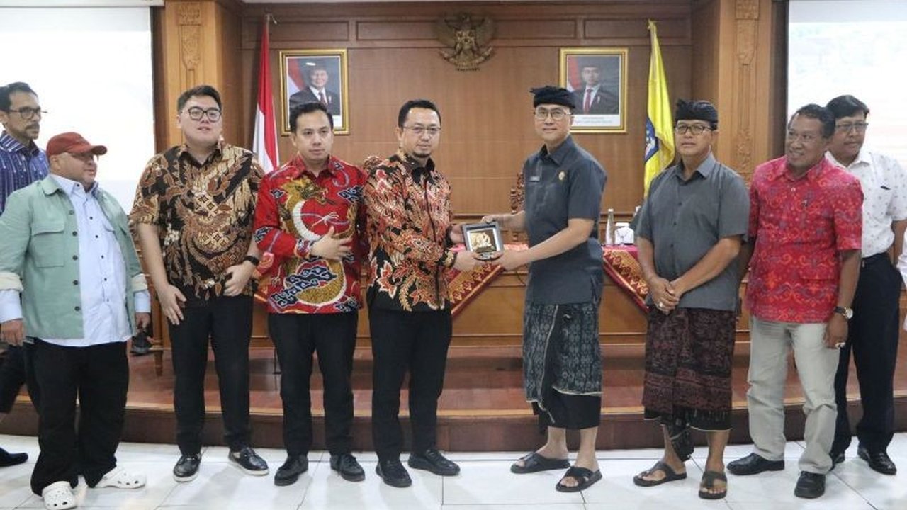 Kabupaten Badung, Bali, mensinergikan pertumbuhan Ekonomi Biru berbasis kelautan dengan ekosistem lestari dan penguatan budaya bahari, diharapkan menjadi percontohan nasional.