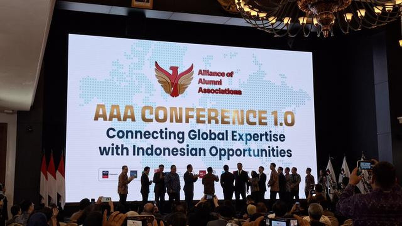 Wakil Menteri Pertanian, Sudaryono dalam  Alliance of Alumni Associations (AAA) Conference 1.0, di Wisma Danantara, Jakarta, Jumat (5/12/2025). (Liputan6.com/Arief)