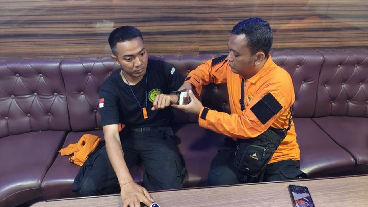 Tim SAR perbantuan menjalani pemeriksaan kesehatan ketat setibanya di Sibolga. Langkah ini krusial untuk memastikan kesiapan personel dalam operasi pencarian dan pertolongan bencana.