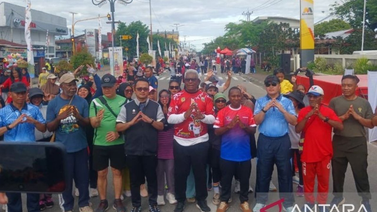 Bupati Mimika Johannes Rettob meminta warga tidak terprovokasi hoaks di media sosial yang berpotensi mengganggu keamanan. Bupati Mimika imbau warga untuk tetap menjaga kondusivitas wilayah.