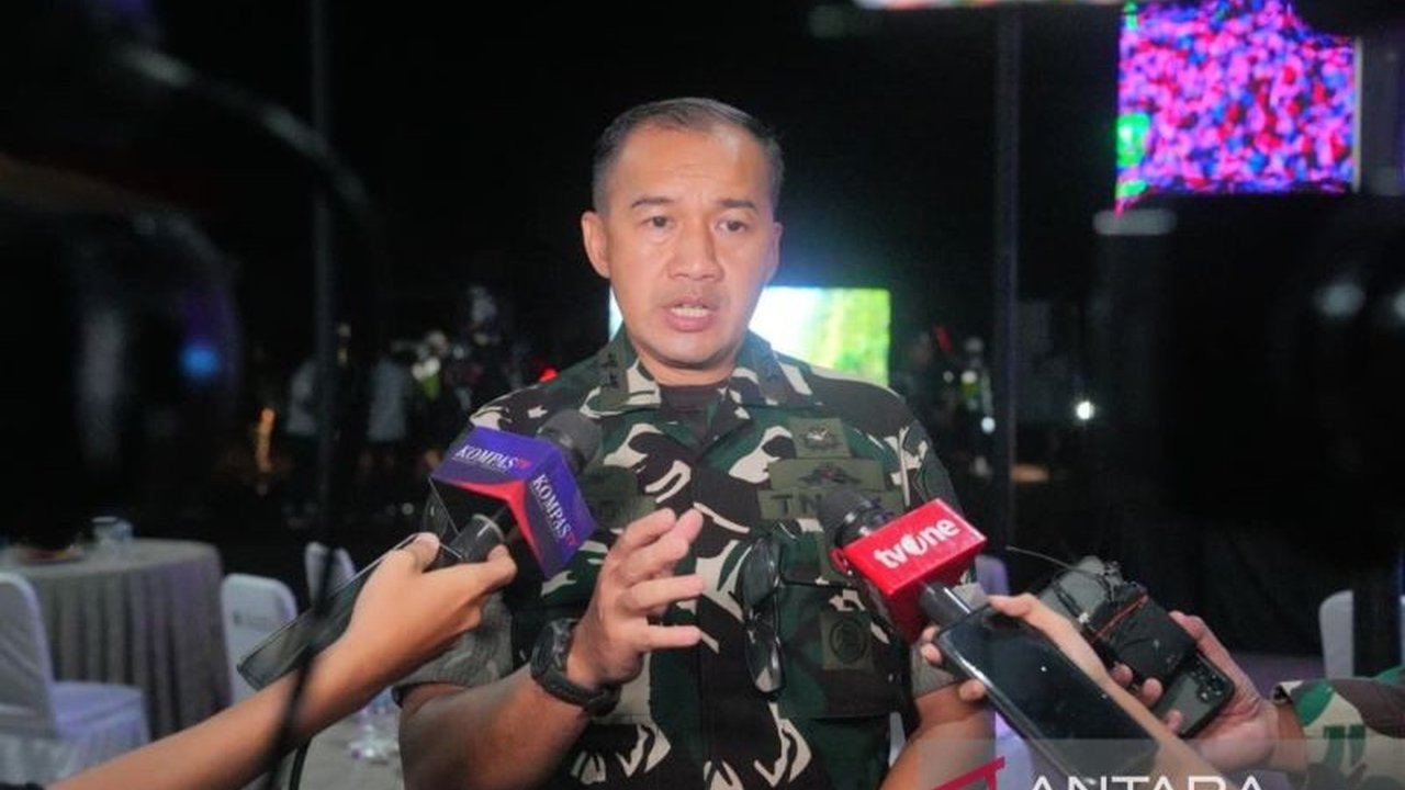 Mabes TNI telah menyiapkan beberapa nama perwira bintang tiga sebagai kandidat Komandan Pasukan Perdamaian Gaza, menunggu keputusan pemerintah dan PBB.