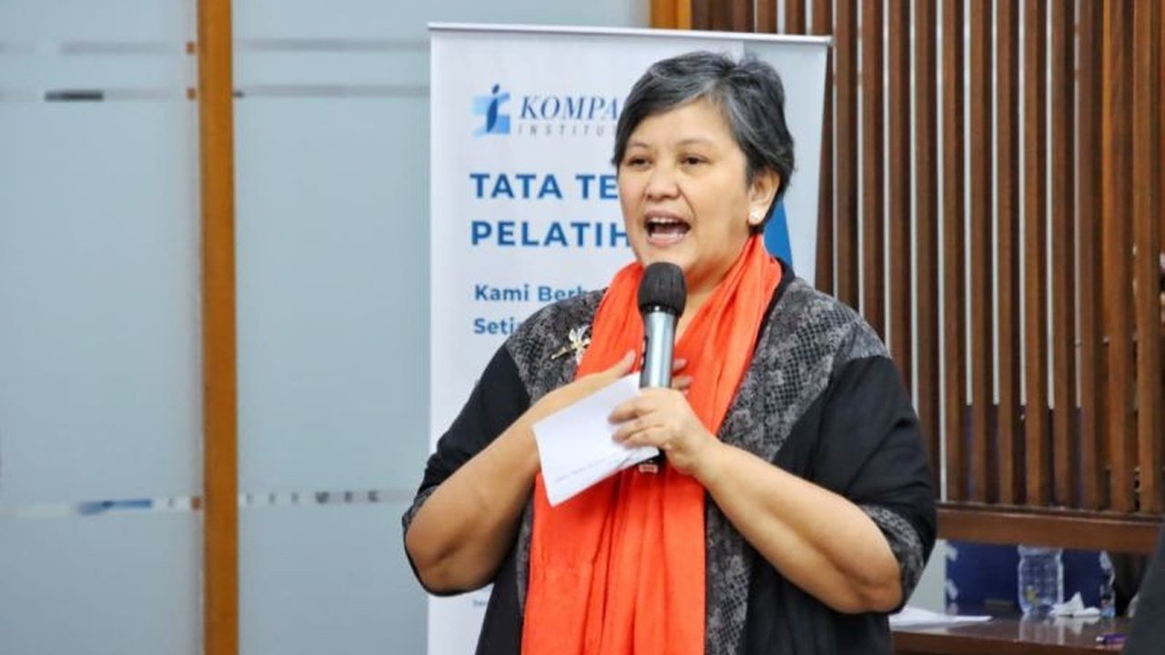 Wakil Ketua MPR Lestari Moerdijat menegaskan Bela Negara adalah hak setiap warga, bukan hanya kewajiban. Kisah pembebasan sandera Abu Sayyaf 2016 mengungkap kolaborasi unik yang patut dicermati.