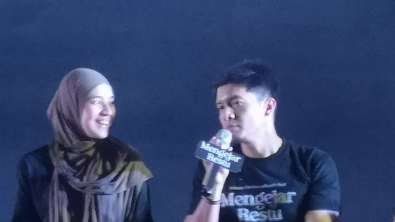 Film drama religi 'Mengejar Restu' siap tayang, sutradara Puadin Redi ungkap pentingnya konsultan agama untuk akurasi cerita sensitif. Penasaran dengan dilema Dania?