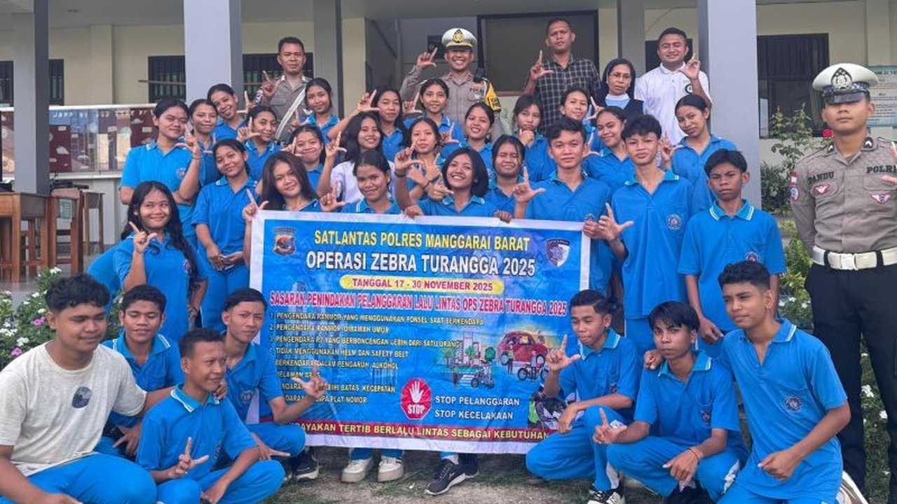 Satlantas Polres Manggarai Barat masifkan edukasi pelajar tertib lalu lintas di Labuan Bajo. Langkah ini penting untuk menekan angka kecelakaan dan membentuk budaya aman berkendara sejak dini.