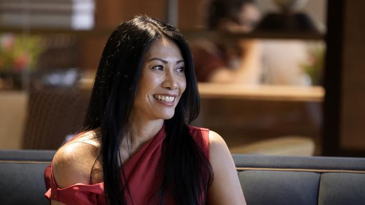 Anggun C Sasmi berbagi cerita dibesarkan dalam lingkungan keluarga yang jarang memuji kecantikan. Orang tua mengingatkannya soal adab dan kecerdasan. (Foto: Dok. Istimewa)