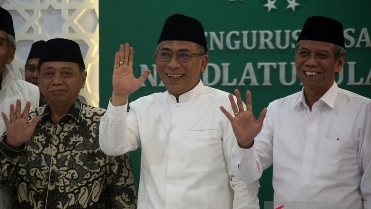 Sekretaris Jenderal PBNU Amin Said Husni menyatakan rapat pleno versi Syuriah yang direncanakan tidak sah secara organisasi. Keputusan ini dinilai melanggar ART NU dan Muktamar ke-34, menimbulkan pertanyaan besar tentang legalitasnya.