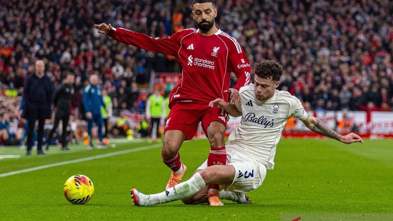 Bintang Liverpool Mohamed Salah mengungkapkan Hubungan Mohamed Salah dan Arne Slot tak lagi harmonis. Ia merasa dicadangkan tidak adil dan ada pihak yang tak menginginkannya di klub.