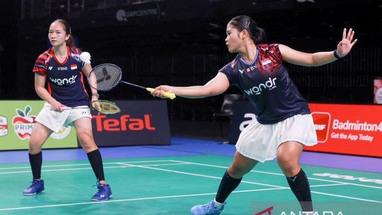 Ganda putri Indonesia, Rachel Allesya Rose/Febi Setianingrum, siap tempur melawan pasangan nomor dua dunia di semifinal beregu SEA Games 2025, Thailand. Akankah Rachel Febi SEA Games 2025 mampu mengatasi lawan tangguh ini?