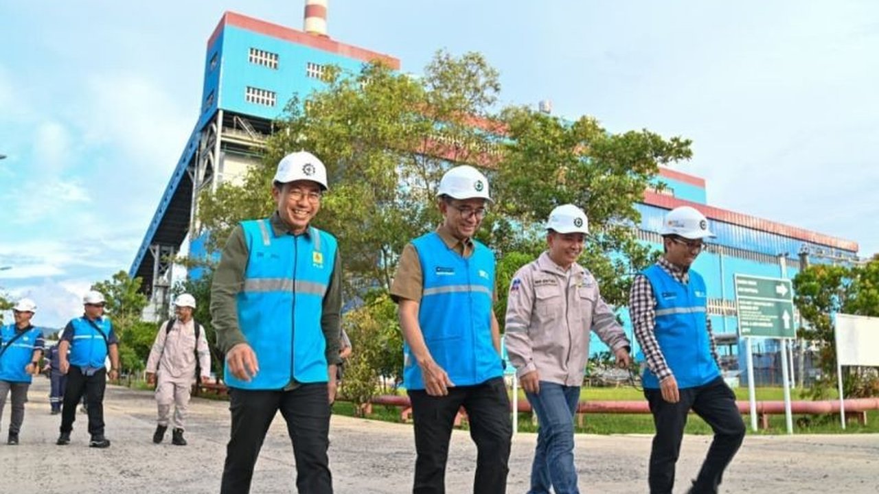 PLN Indonesia Power sigap menjaga keandalan pasokan listrik di Sumatera Utara setelah bencana banjir, sekaligus menyalurkan bantuan kemanusiaan kepada masyarakat terdampak.