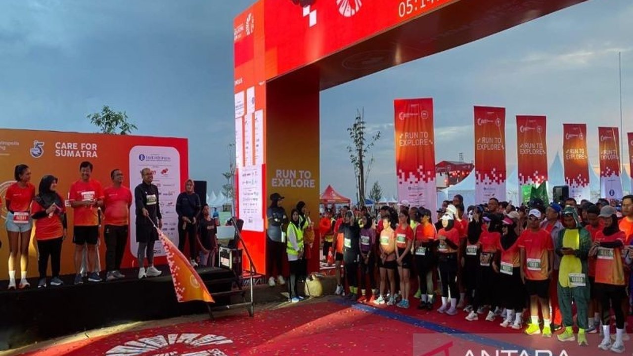 KEK Batang berambisi meraih status Major Marathon kedua di Jawa Tengah melalui gelaran Industropolis Run 2025. Event ini menarik ribuan peserta dan berpotensi menggerakkan ekonomi lokal, sekaligus mengusung misi sosial.