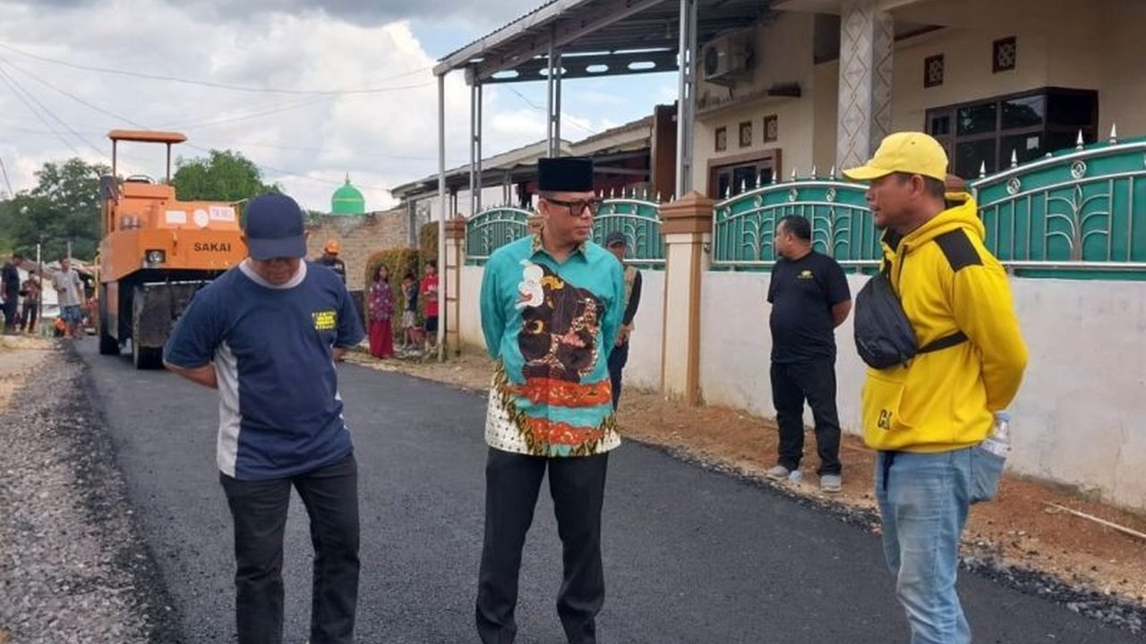 Pemerintah Provinsi Sumsel mengucurkan Rp4 miliar untuk Peningkatan Jalan OKU di lima titik strategis kota Baturaja. Proyek ini ditargetkan rampung akhir 2025 demi kelancaran aktivitas warga dan peningkatan ekonomi lokal.