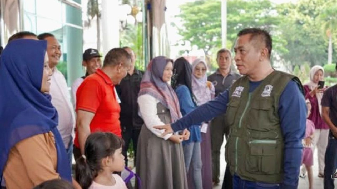 Pemerintah Kabupaten Karawang mengirimkan 50 pelajar SMP untuk mengikuti program Pendidikan Bela Negara di Resimen Latihan dan Pertempuran Kostrad Sanggabuana, Karawang, bertujuan meningkatkan karakter dan kedisiplinan siswa.