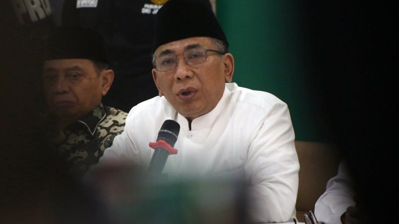 Pondok Pesantren Krapyak Yogyakarta menegaskan Dukungan Ponpes Krapyak PBNU terhadap kepemimpinan KH Miftachul Akhyar dan Gus Yahya, menepis isu perpecahan dan menjaga marwah organisasi. Apa alasan di balik komitmen ini?