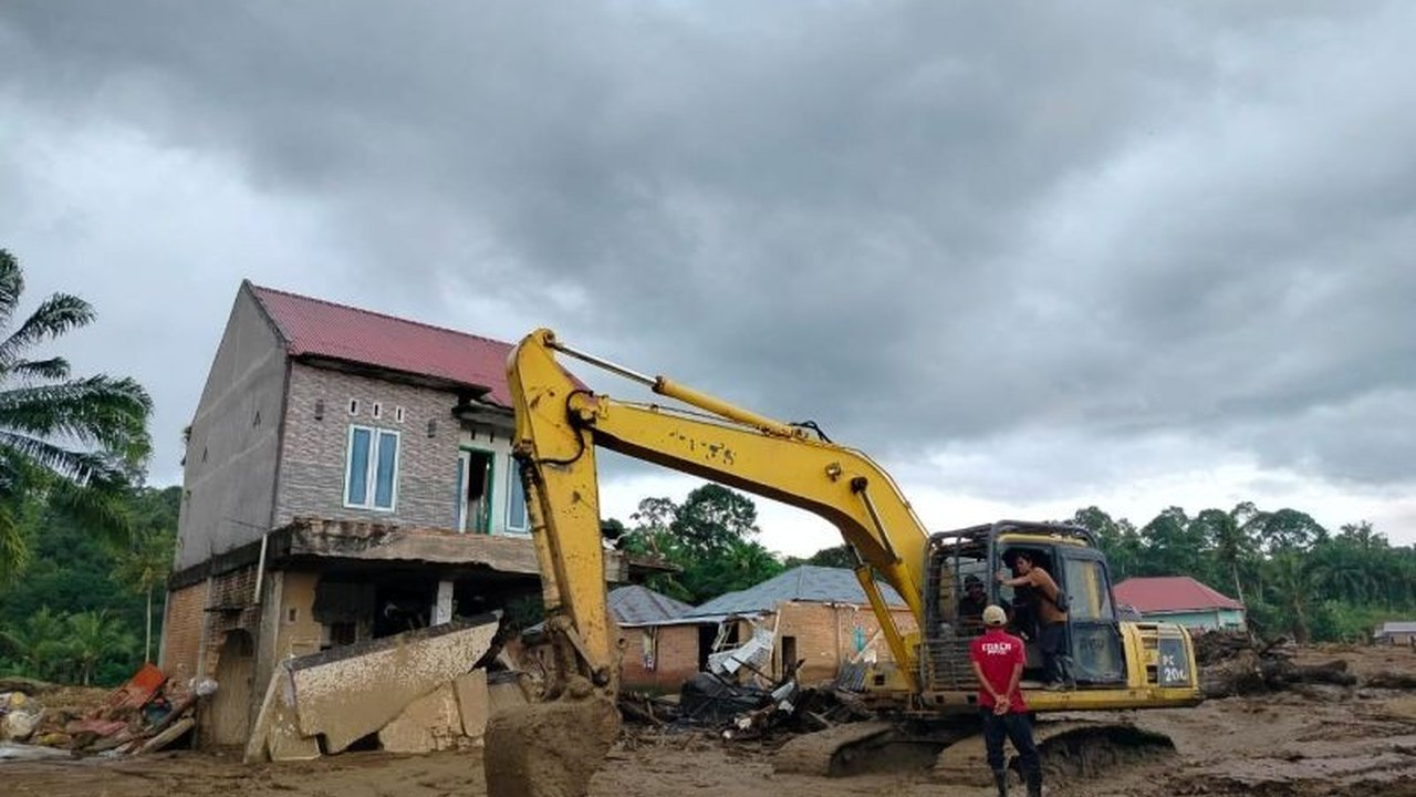 Data terbaru BPBD Agam menunjukkan jumlah korban meninggal dunia akibat bencana di Agam telah mencapai 181 orang, sementara 76 lainnya masih dalam pencarian. Simak detail dampak dan upaya penanganan korban bencana Agam.