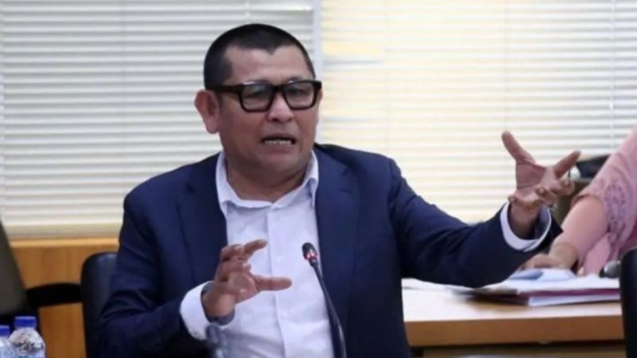 Anggota DPRD DKI Jakarta menyoroti praktik kezaliman digital yang menyasar Zulkifli Hasan terkait bencana hidrometeorologi, menganggapnya sebagai bentuk penghakiman publik yang berbahaya.