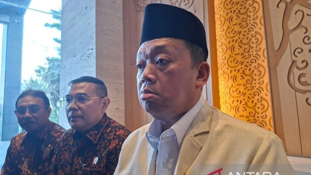 Menteri ATR/BPN Nusron Wahid bertekad lindungi lahan pertanian di Aceh, Sumatera Utara, dan Sumatera Barat dari penyerobotan pasca-banjir dan longsor, memastikan hak kepemilikan dan pemulihan cepat.
