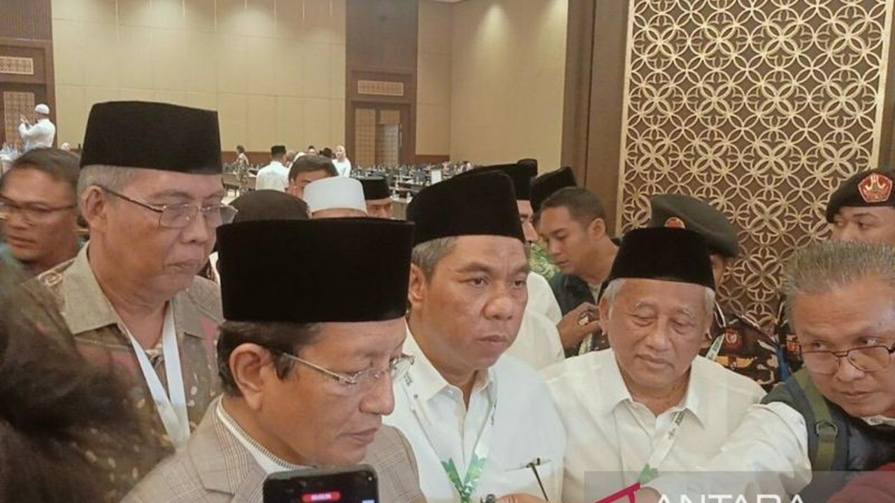 Menteri Agama Nasaruddin Umar menaruh harapan besar pada hasil Pleno PBNU untuk meredakan ketegangan internal. Keputusan penting ini diharapkan membawa keutuhan bagi organisasi Islam terbesar di Indonesia.