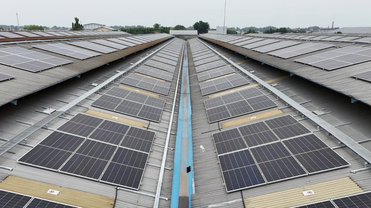 Solar Panel Makin Diminati Operasional Pabrik, Ini Penyebabnya