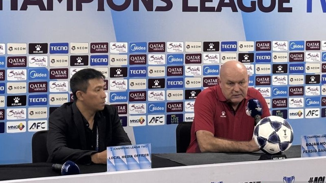 Pelatih Persib Bojan Hodak mengungkapkan kebanggaannya atas keberhasilan timnya, Persib Lolos 16 Besar ACL Two, setelah mengalahkan Bangkok United 1-0 dan menjadi juara grup. Pencapaian ini istimewa di tengah jadwal padat.
