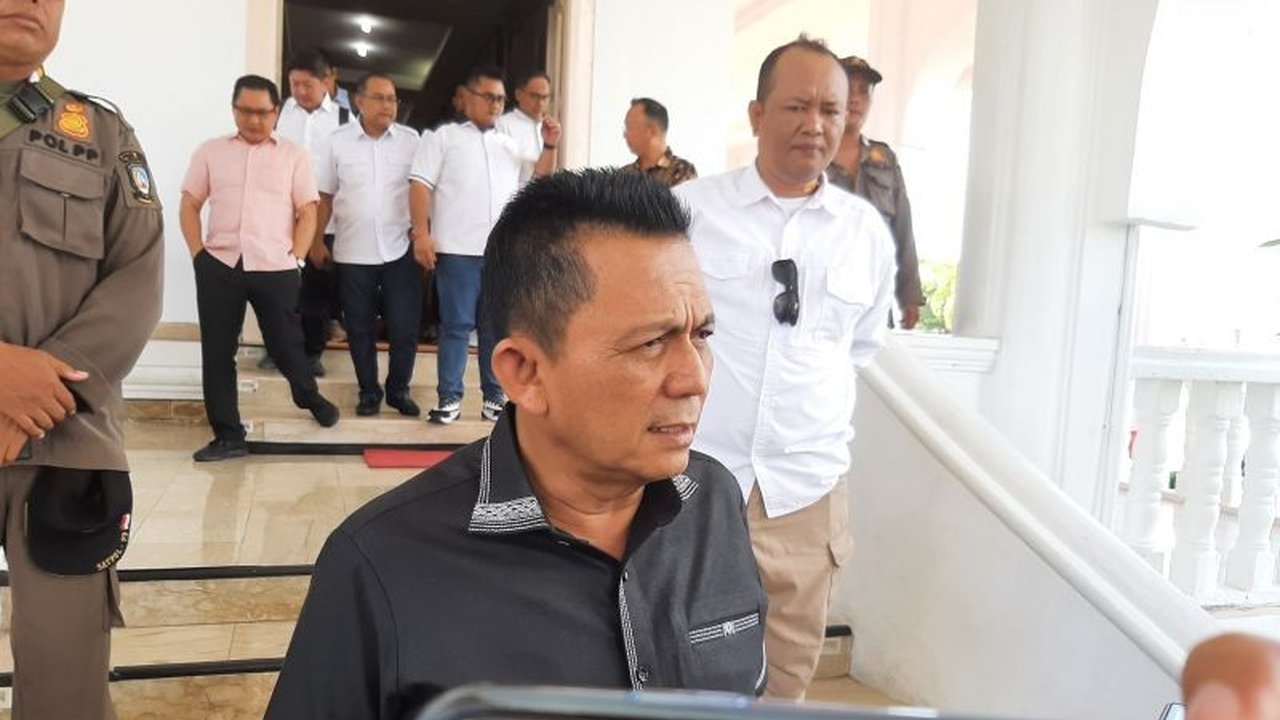 Gubernur Kepulauan Riau (Kepri) Ansar Ahmad mengajak masyarakat menanam cabai dan sayur di pekarangan rumah untuk wujudkan Kemandirian Pangan, mengurangi ketergantungan pasokan luar.