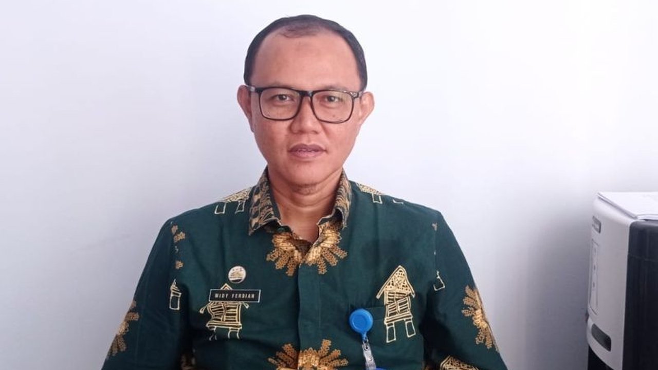 Pemerintah Kabupaten Lebak resmi memberlakukan pembebasan PBB petani Lebak untuk lahan 5.000 meter persegi, sebuah langkah strategis yang diharapkan mampu meningkatkan produksi pangan dan kesejahteraan petani di daerah tersebut.