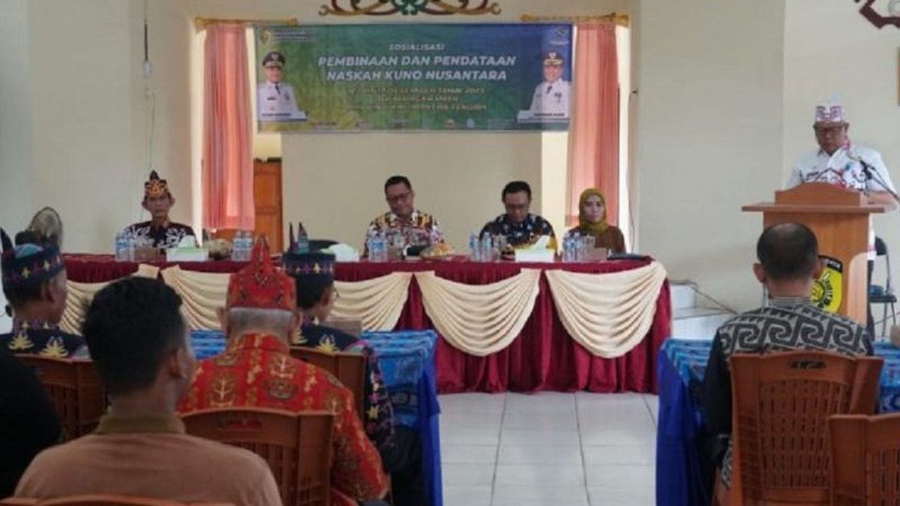 Pemerintah Kota Palangka Raya terus memperkuat komitmen dalam Pelestarian Naskah Kuno Nusantara melalui sosialisasi intensif, mengajak masyarakat menjaga warisan budaya bangsa.